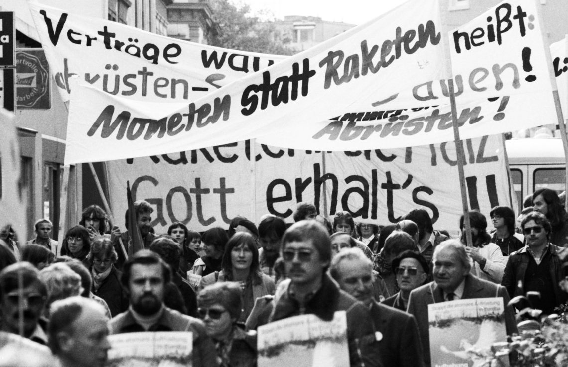 Protest gegen Atomwaffen in Kaiserslautern 1980