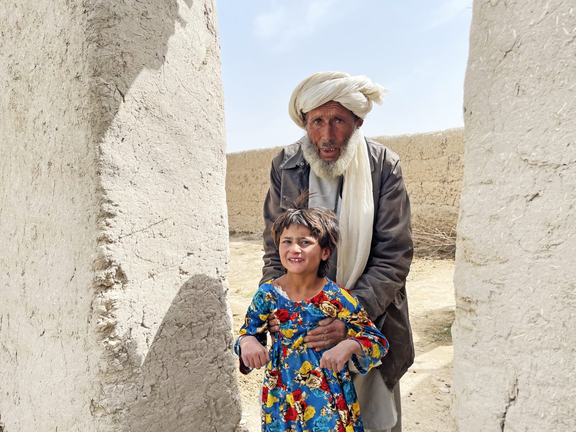 Traumatisiertes Mädchen in Afghanistan, 2022