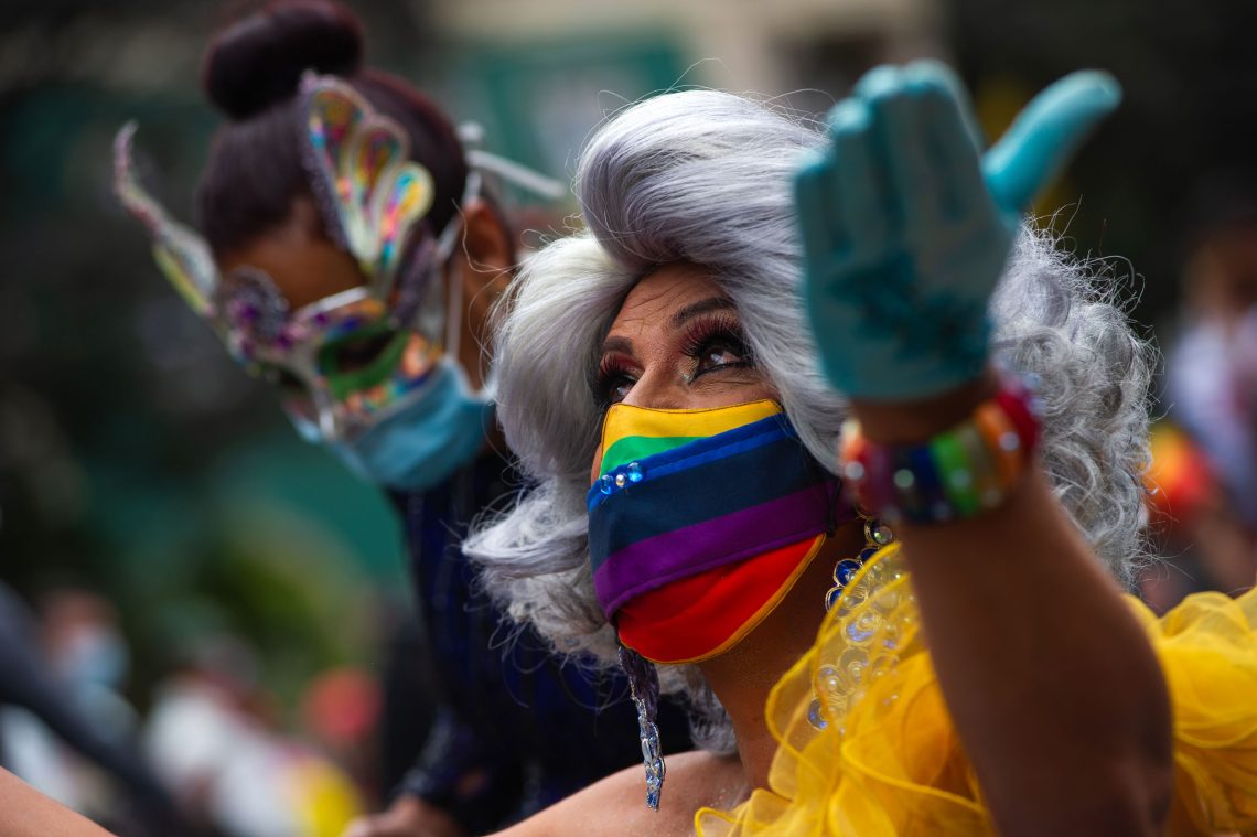 Bogota, 2021: Eine Transgender-Frau während des internationalen Pride Day in Kolumbien