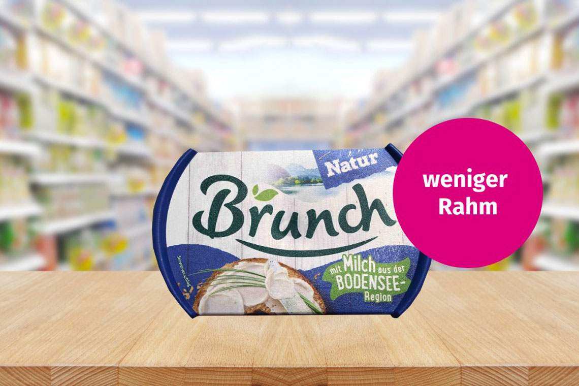 Ein Packung Brunch-Aufstrich und ein virtueller Sticker mit der Aufschrift „weniger Rahm“